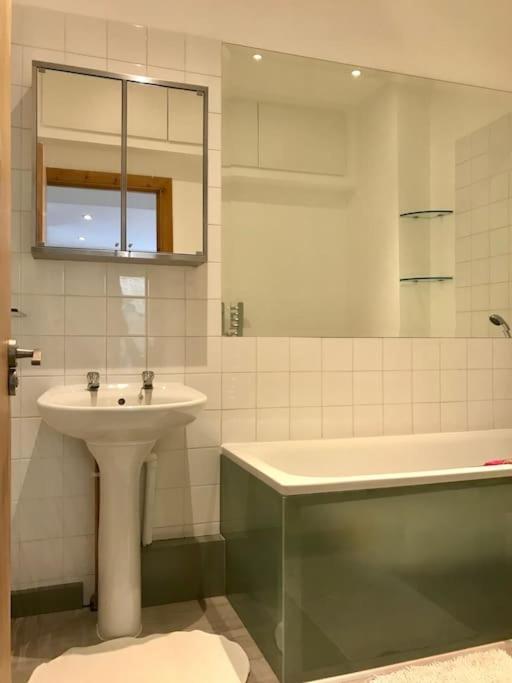 Quiet Kensington Flat Ideal For Central ロンドン エクステリア 写真